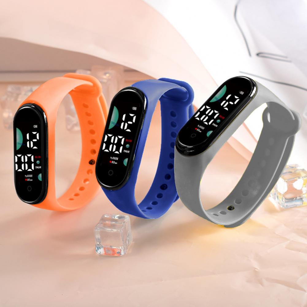 Детские часы, подарок на день  – обзор и цена Smartwatch Touch